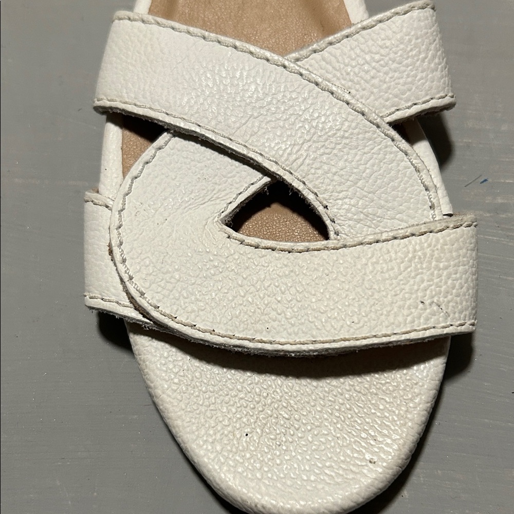 Kaanas Santorini White Leather Women's  Flats Slide Sandals, Size 7 - Picture 3 of 11